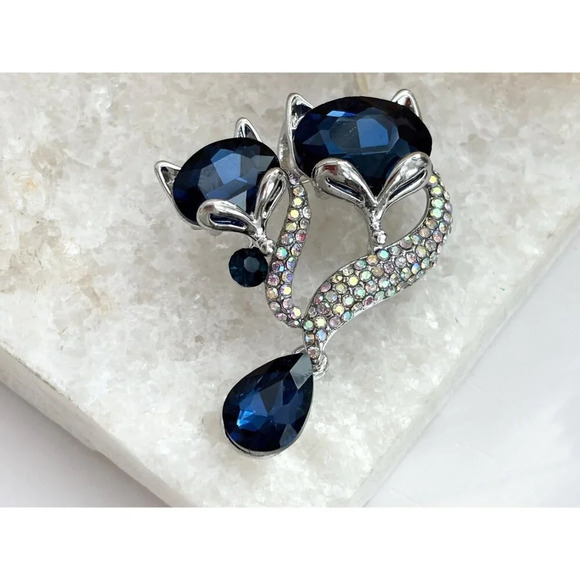 XL Blue & Iridescent Rhinestone Silver Toned Double Fox Large Dangle Brooch - Picture 6 of 8